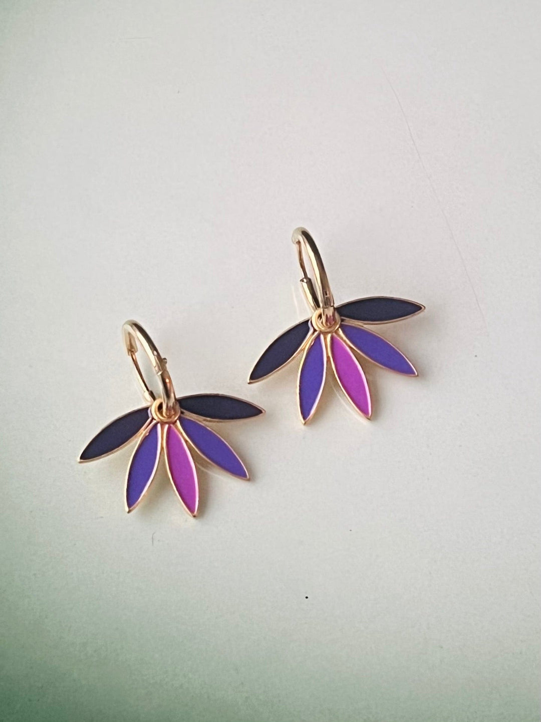 Urban Hippies øredobber Øredobber Gemma - fiolett