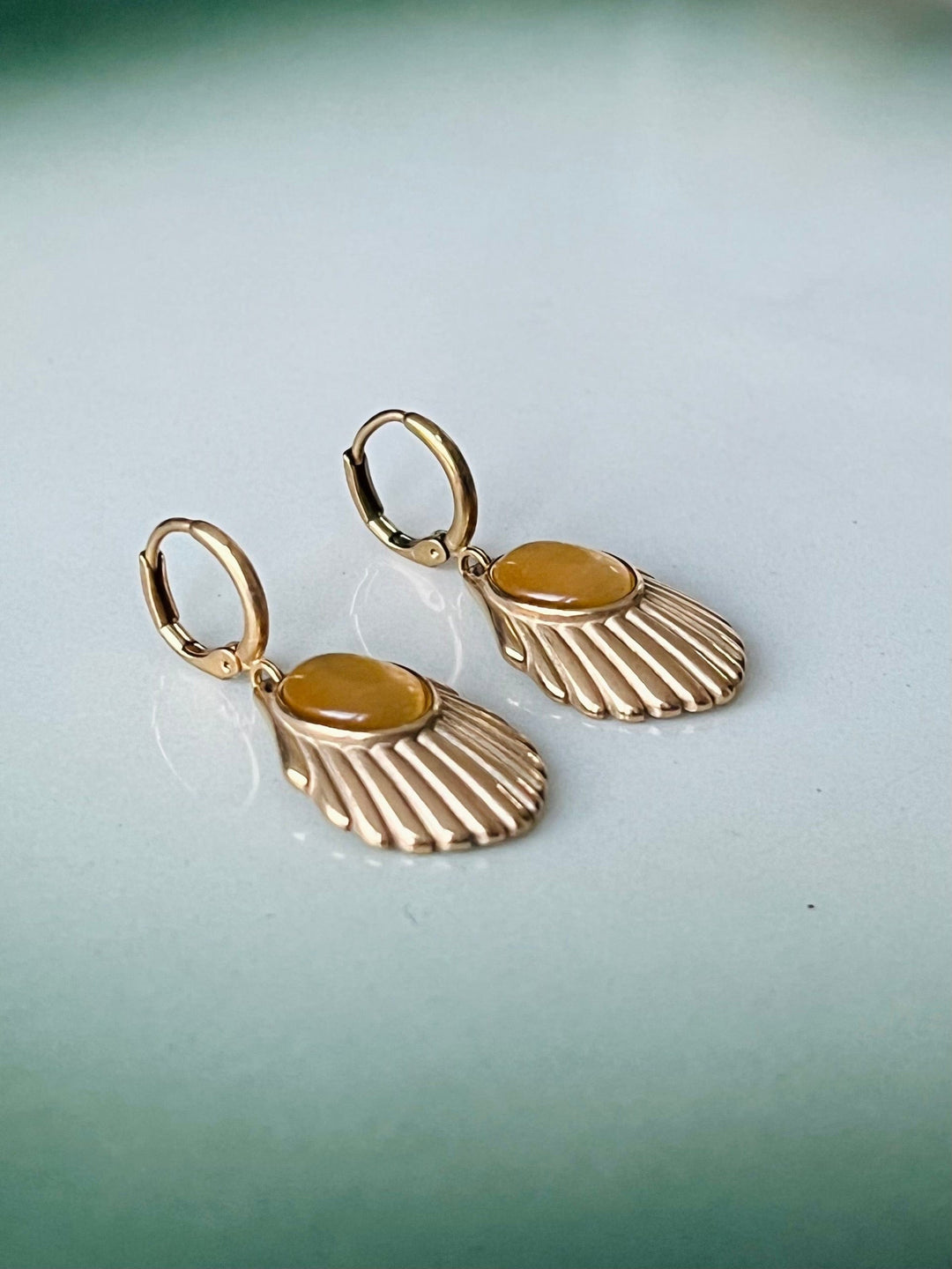 Urban Hippies øredobber Øredobber Venus - amber gull