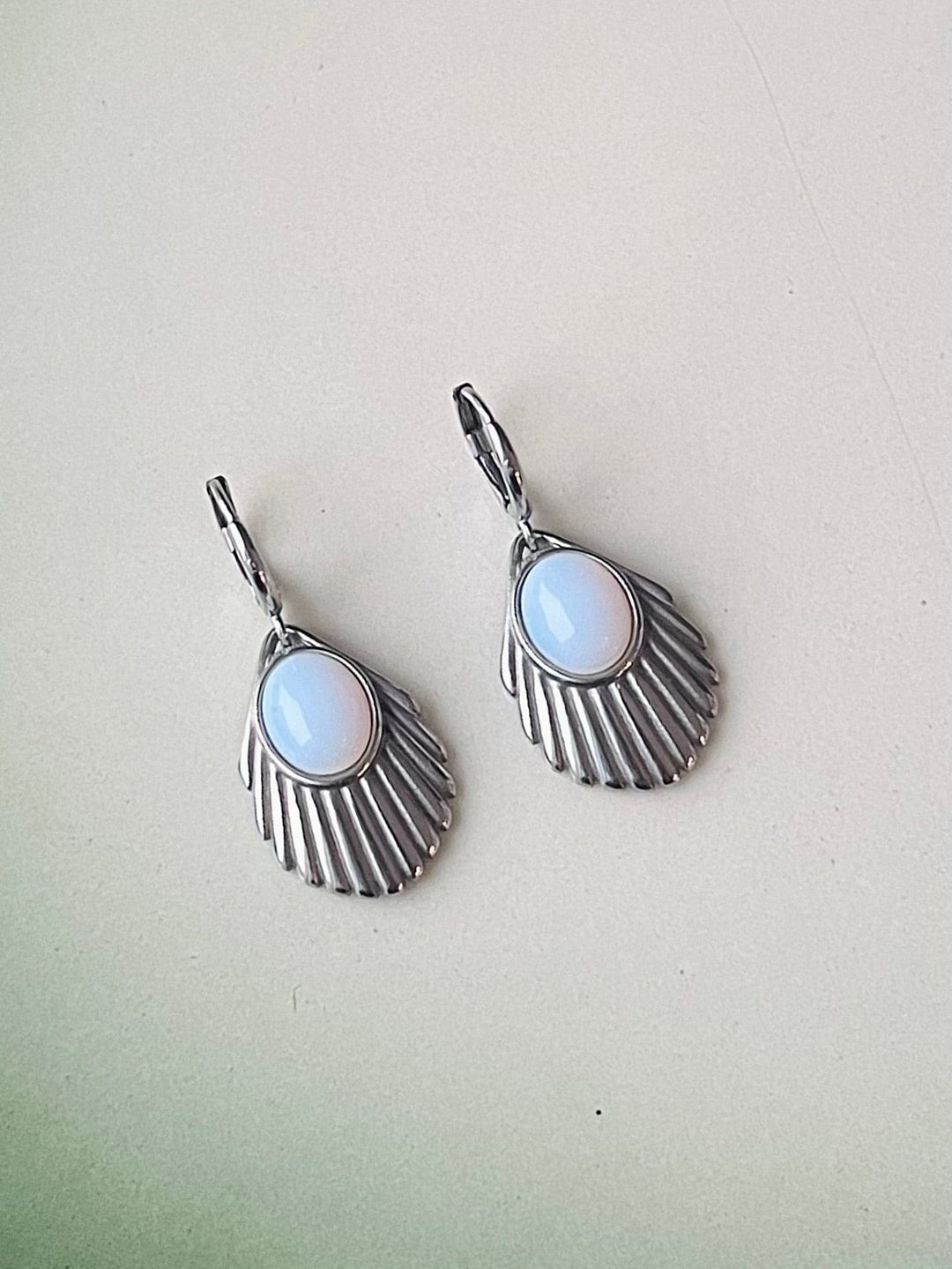 Urban Hippies øredobber Øredobber Venus - opal sølv