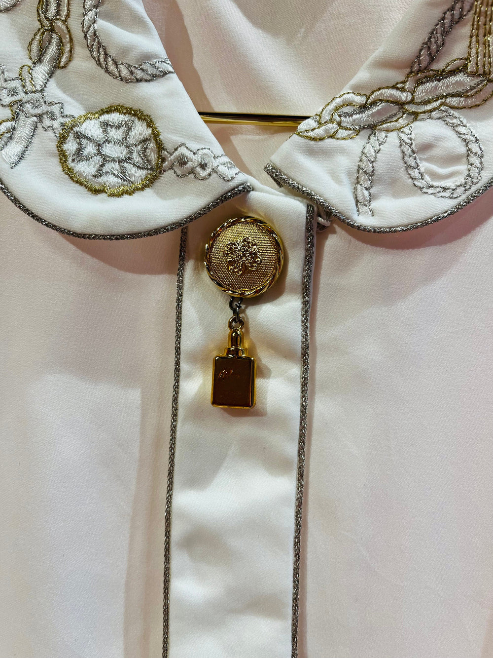 Vintage Vintage bluser M Vintagebluse -  192 Golden tassels, str M