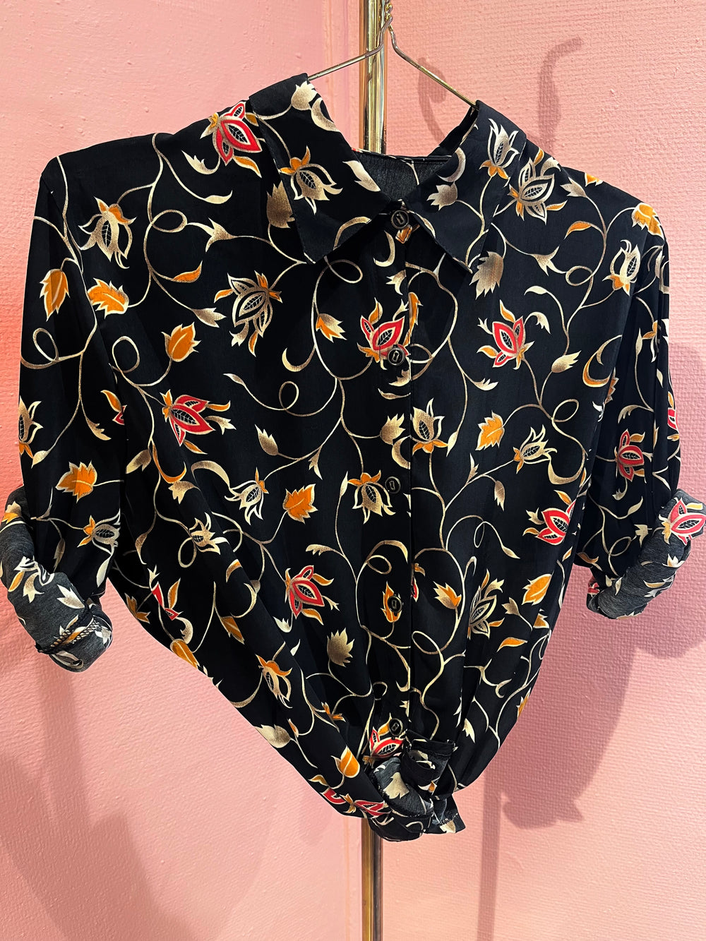 Vintage Vintage bluser M Vintagebluse - 441 Virvlende blomst str M