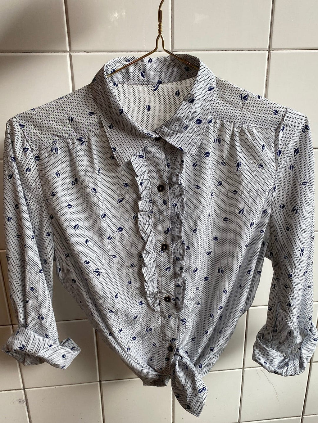 Vintage Vintage bluser M Vintagebluse - Blad og rysjer, str M