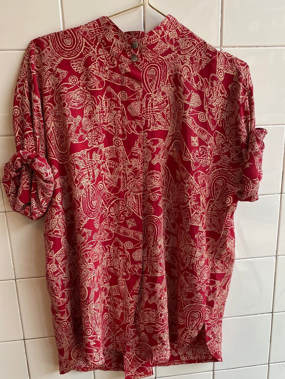 Vintage Vintage bluser L Vintagebluse - Dragemønster, str L