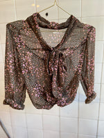 Last inn bildet i Galleri-visningsprogrammet, Vintage Vintage bluser S Vintagebluse - Rysjete blomstereng, str S
