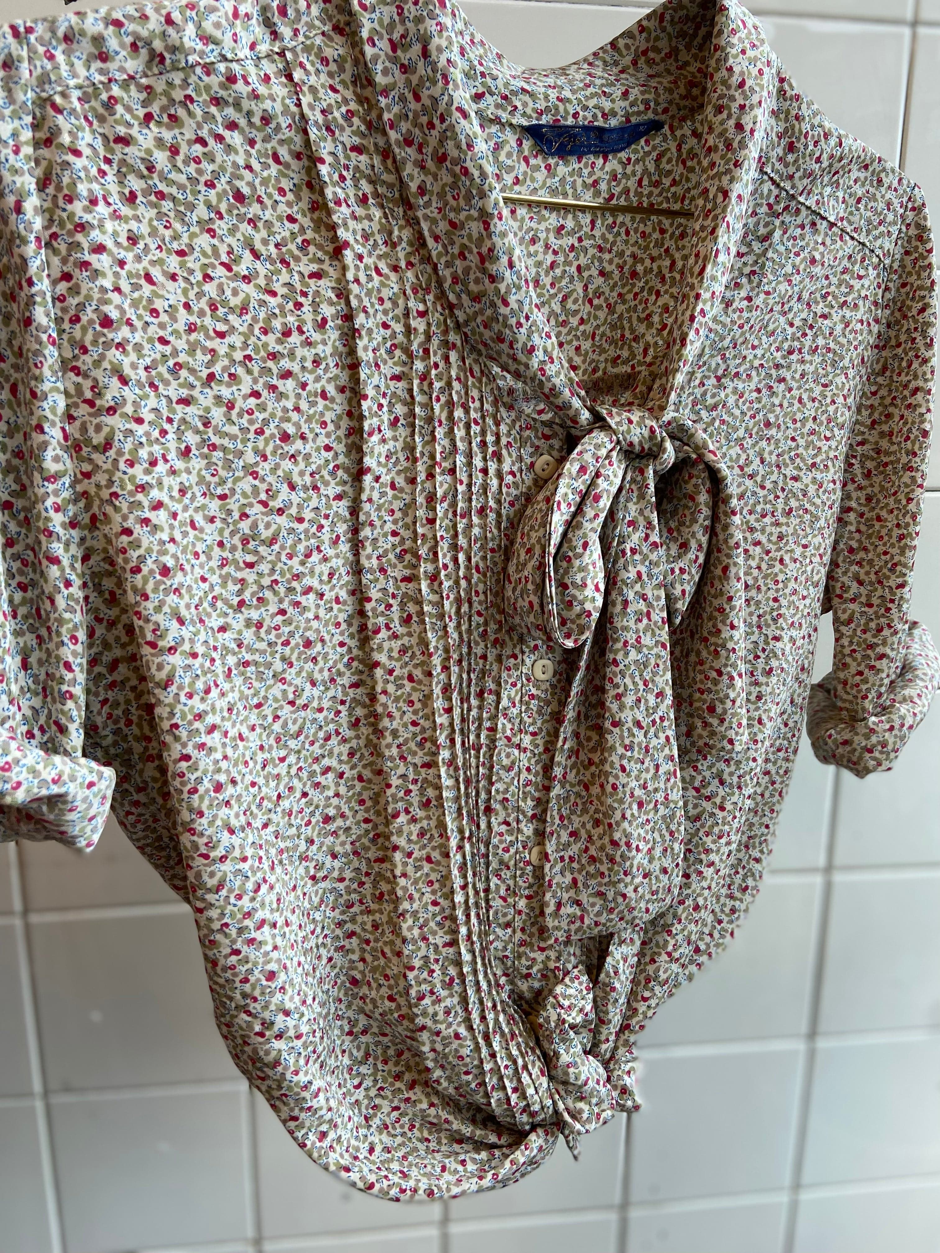 Vintage Vintage bluser S Vintagebluse - Sløyfe og legg, str S