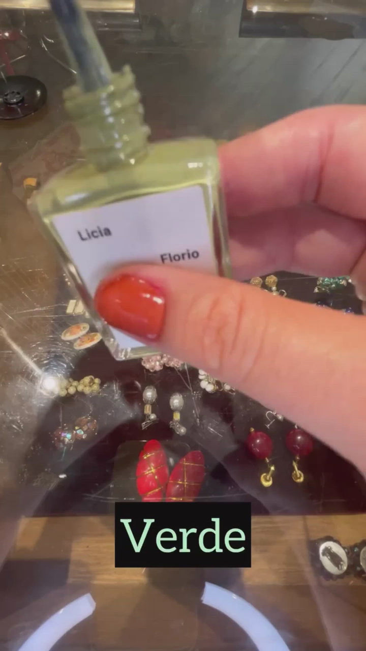 Grønn, Vegansk og giftfri neglelakk fra det italienske merket Licia Florio - Verde