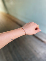 Last inn bildet i Galleri-visningsprogrammet, Caroline Svedbom armbånd Eya Bracelet - violet
