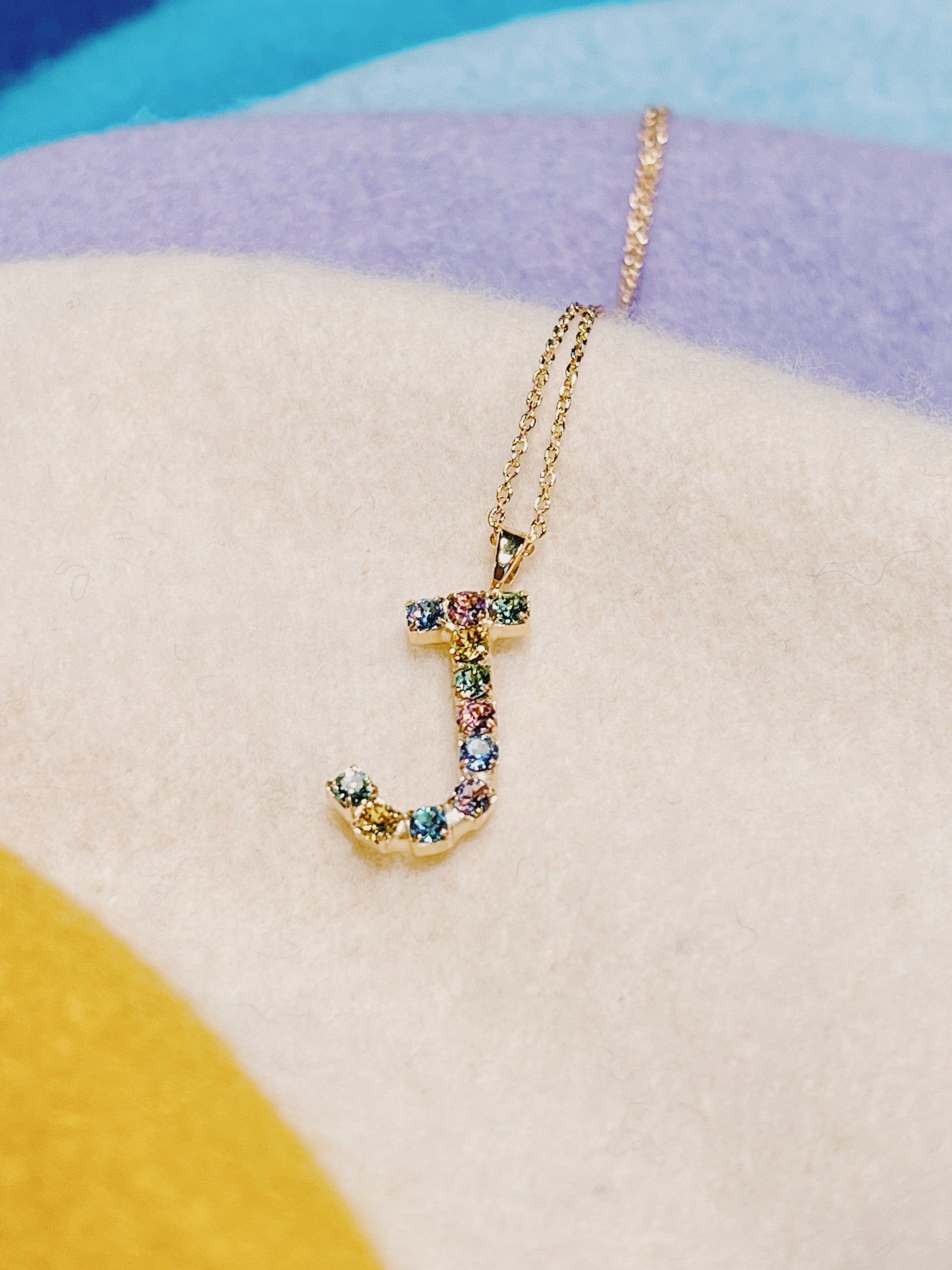 Caroline Svedbom halskjeder Letter necklace - J