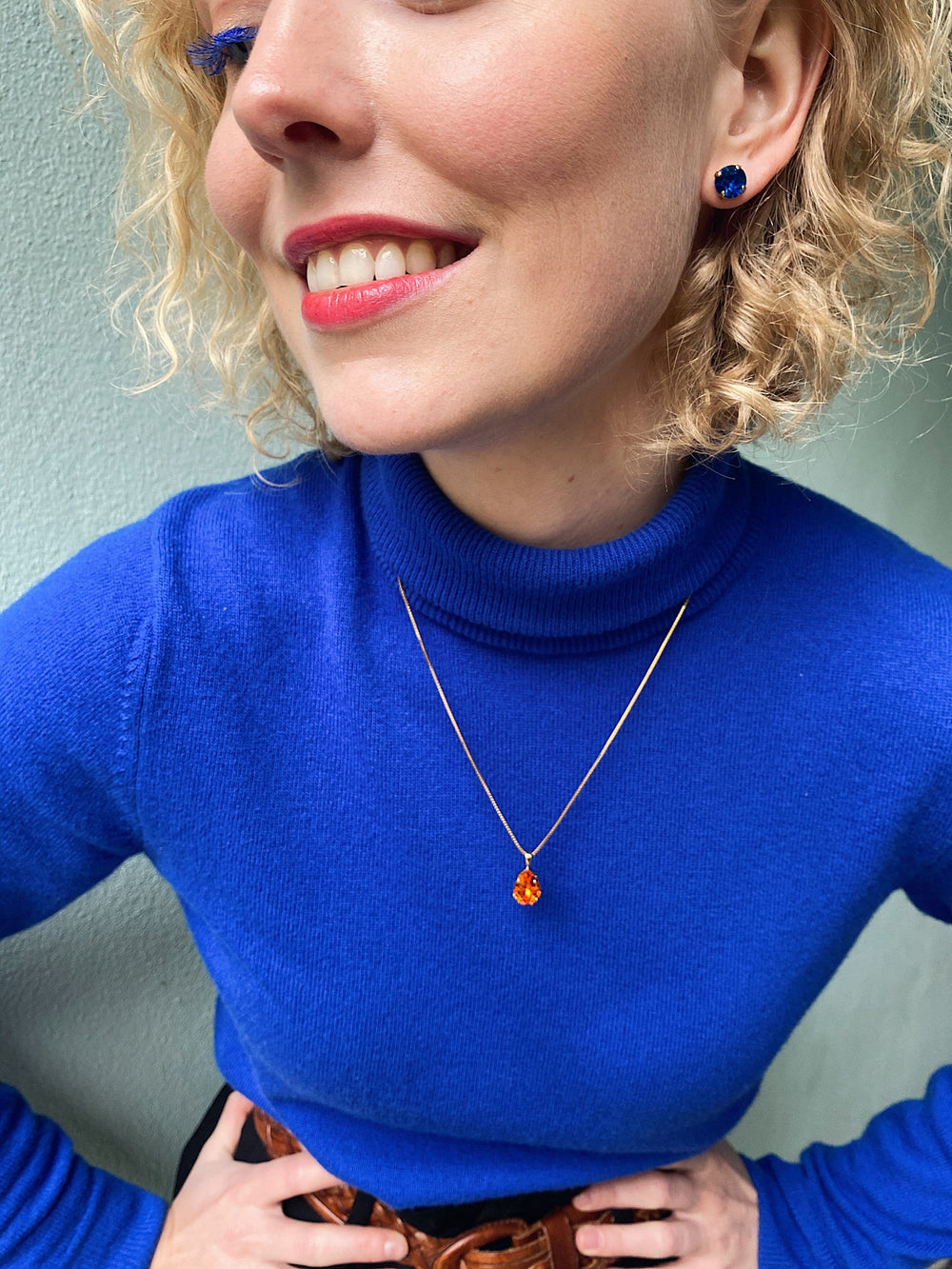 Caroline Svedbom halskjeder Mini Drop necklace - tangerine