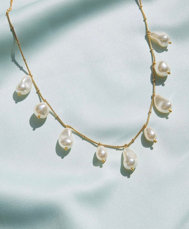 Caroline Svedbom halskjeder Olympia necklace - pearl