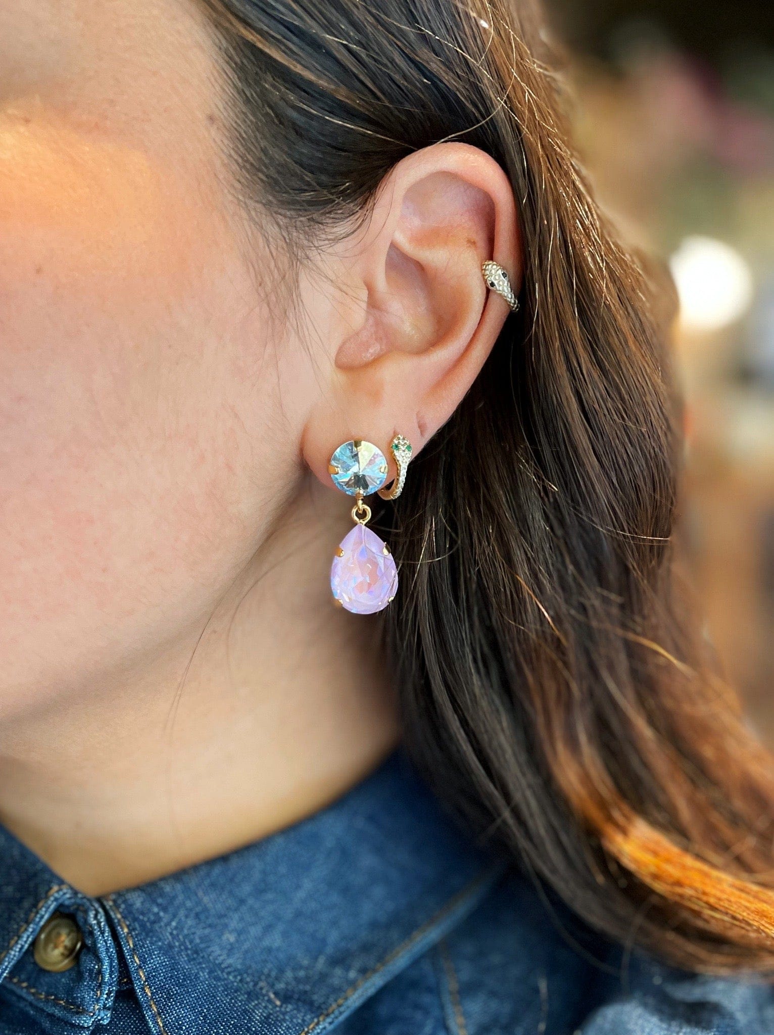 Caroline Svedbom øredobber Classic drop earrings - blue shade/ lavendel