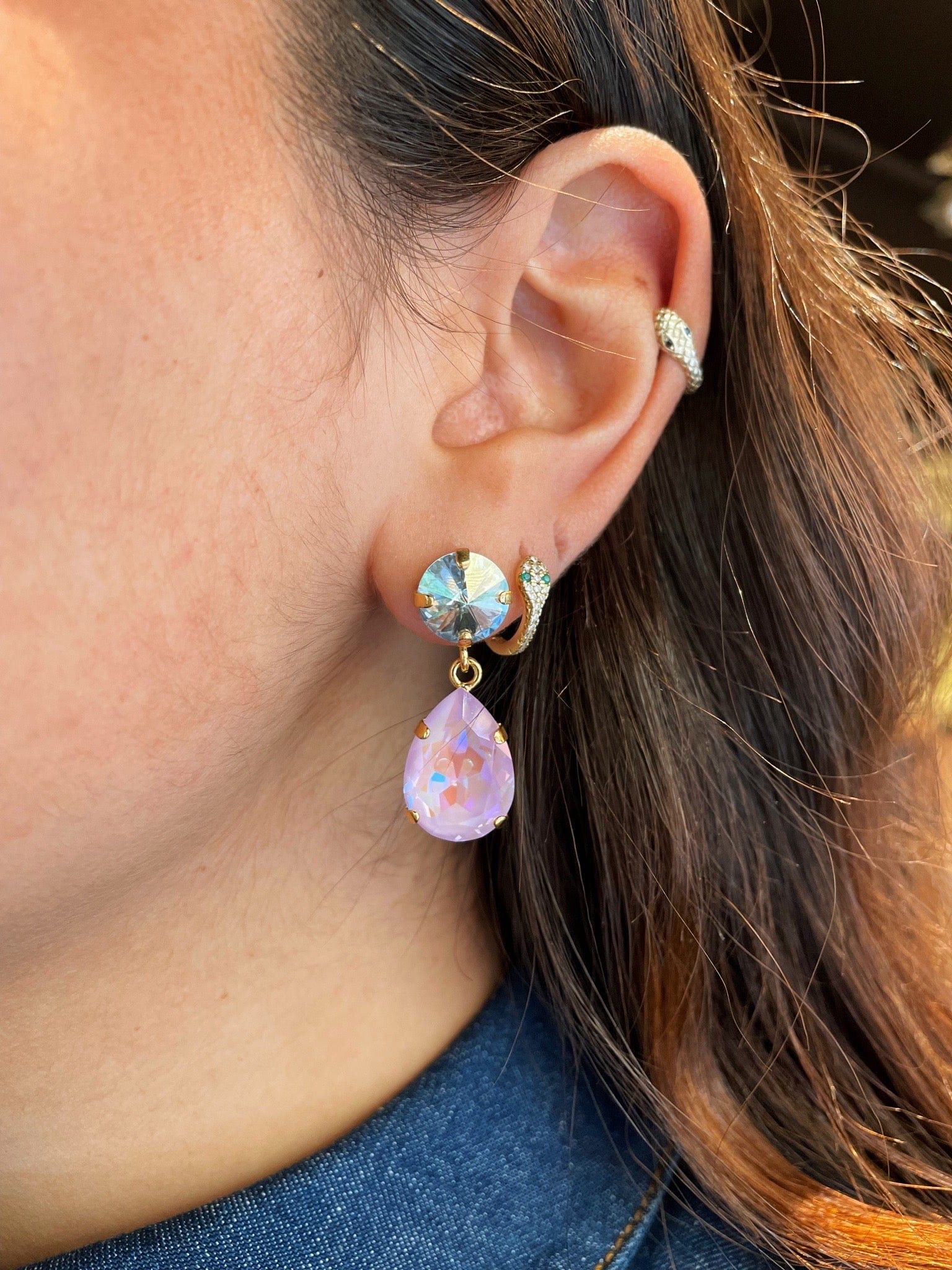 Caroline Svedbom øredobber Classic drop earrings - blue shade/ lavendel