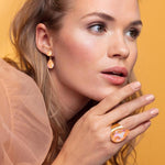 Last inn bildet i Galleri-visningsprogrammet, Caroline Svedbom øredobber Mini Drop earrings - chrysolite
