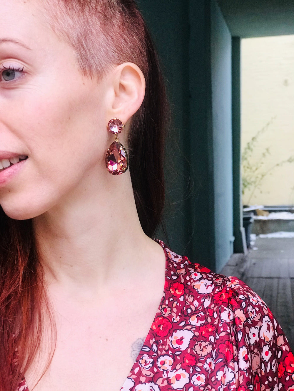 Caroline Svedbom øredobber Perfect drop earrings - rose blush