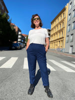 Last inn bildet i Galleri-visningsprogrammet, Dianas Vintage bukser Frida Pants twill - dark blue
