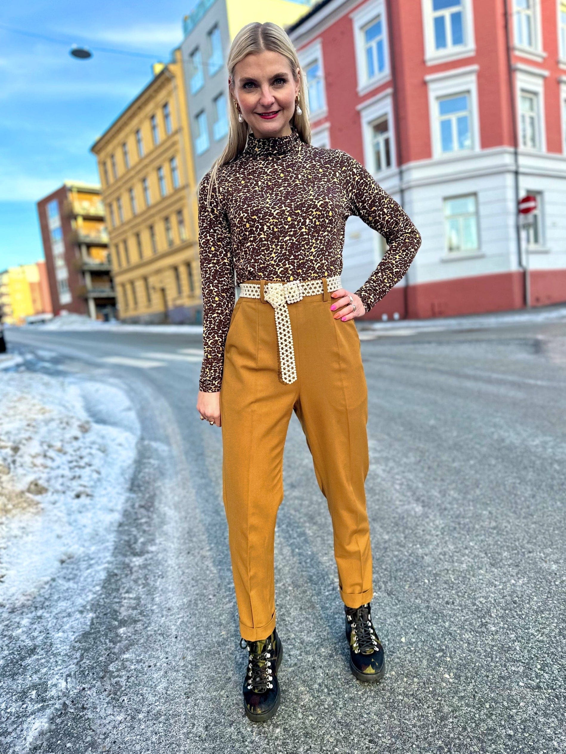 Dianas Vintage bukser Frida Pants twill - golden brown