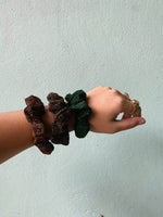 Last inn bildet i Galleri-visningsprogrammet, Dianas Vintage hårpynt Scrunchie av restestoff liten - gold glitter
