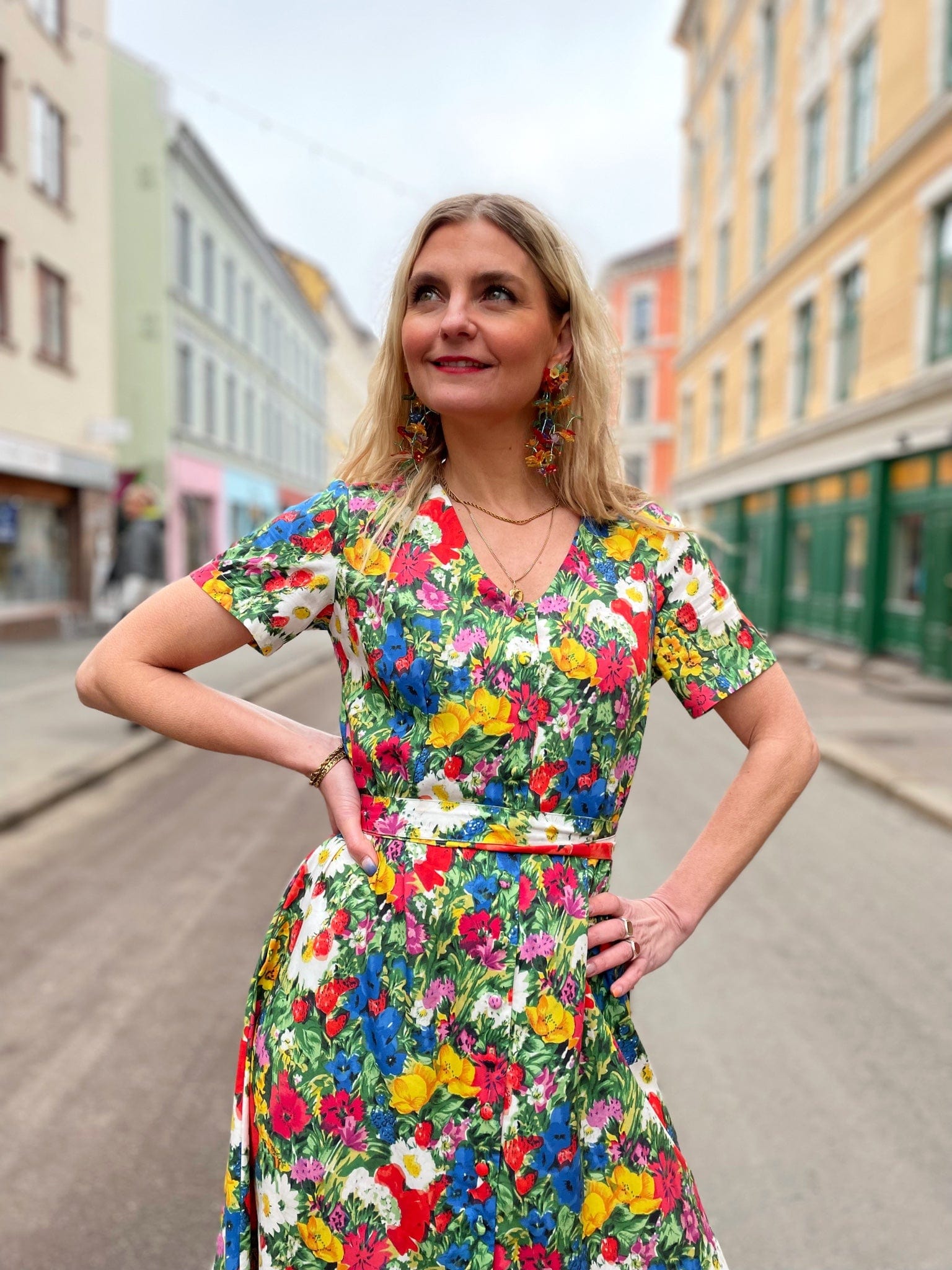 Dianas Vintage kjoler Betty Button dress - wildflowers