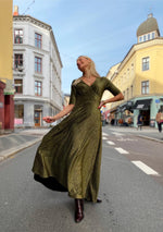 Last inn bildet i Galleri-visningsprogrammet, Dianas Vintage kjoler Diana dress - gold glitter
