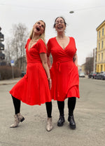 Last inn bildet i Galleri-visningsprogrammet, Dianas Vintage kjoler Wrap me dress - high risk red
