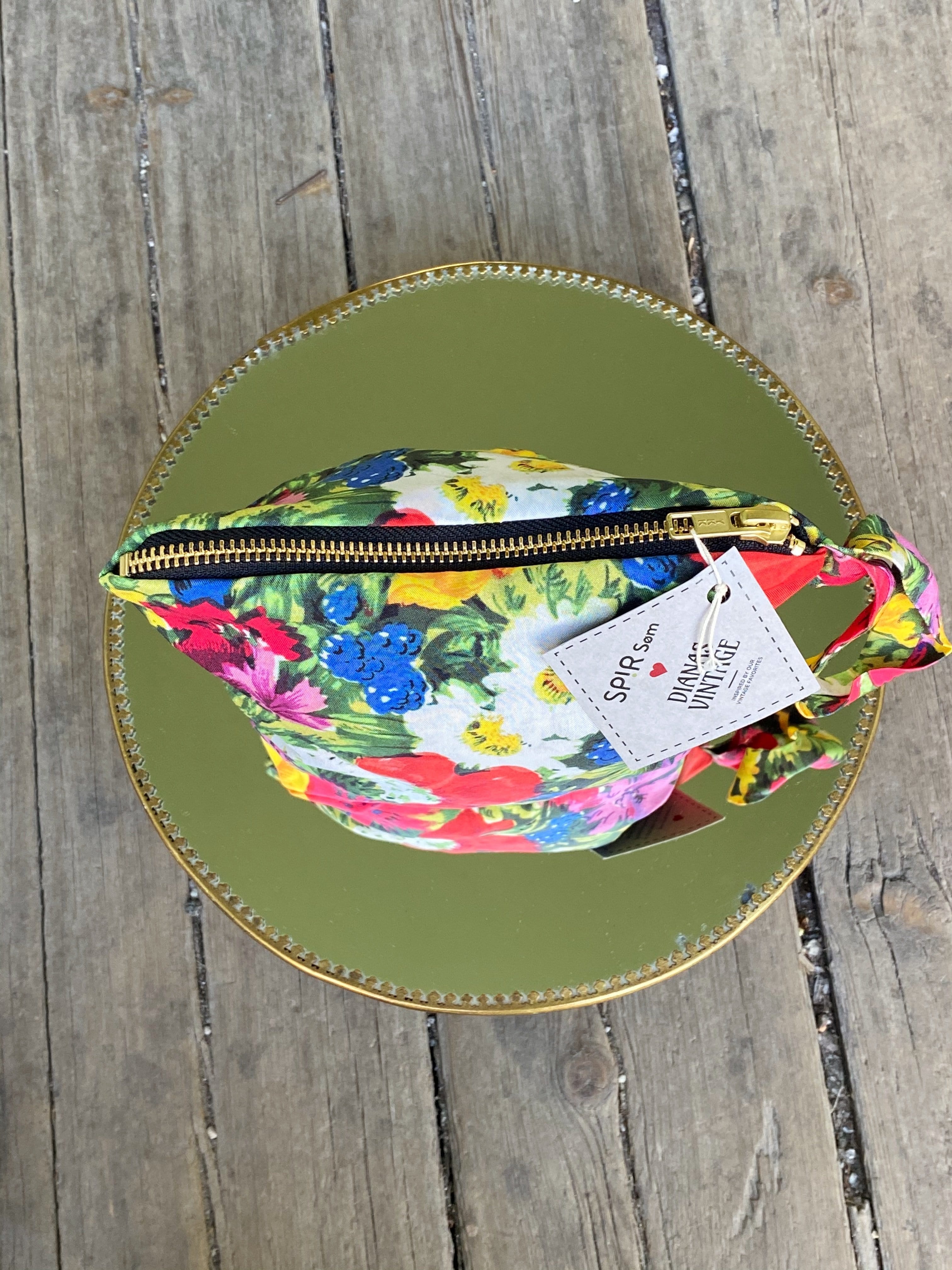 Dianas Vintage Sminkepung Sminkepung av restestoff - Wildflowers