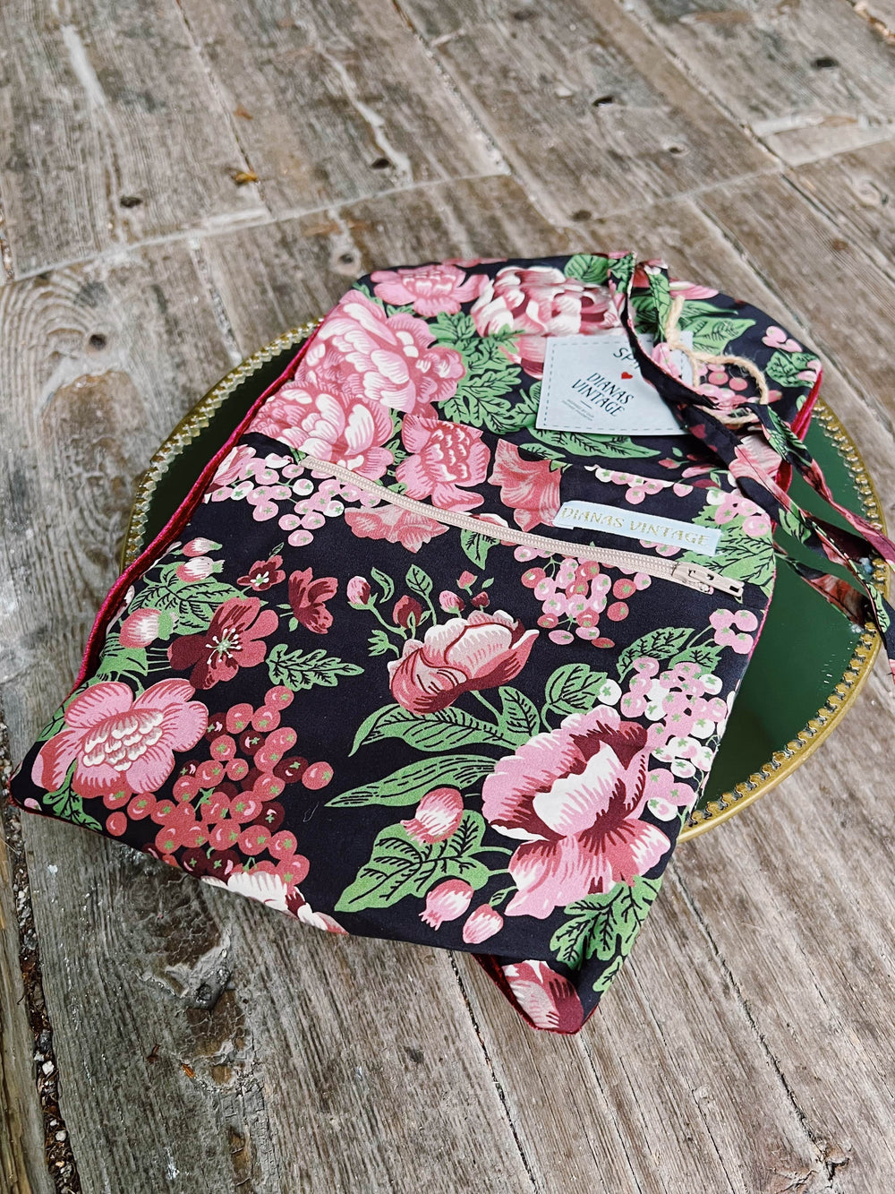 Dianas Vintage Smykkepose Smykkepose av restestoff - bordeaux fløyel