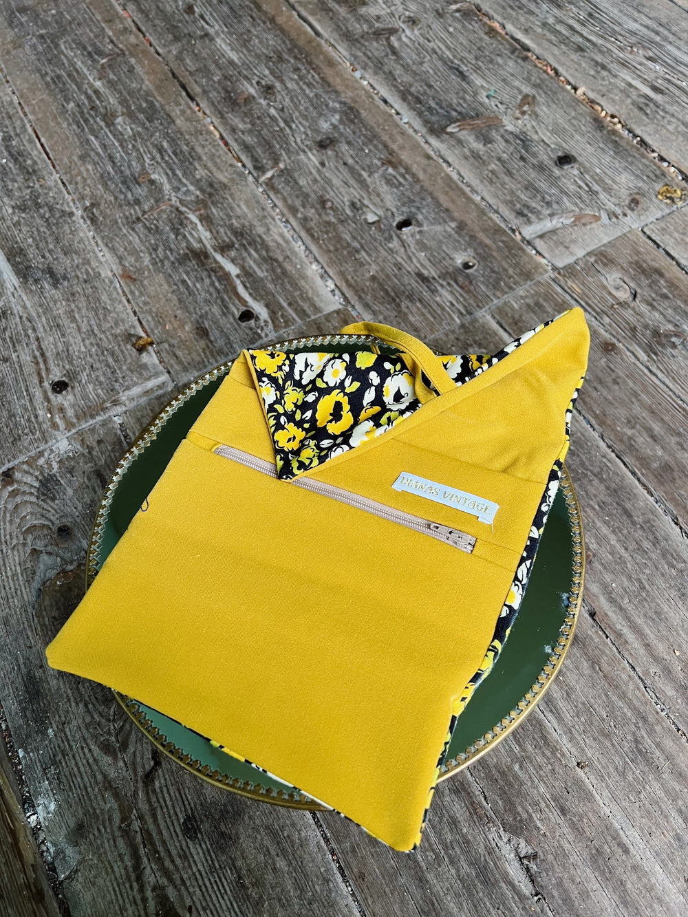 Dianas Vintage Smykkepose Smykkepose av restestoff - floral