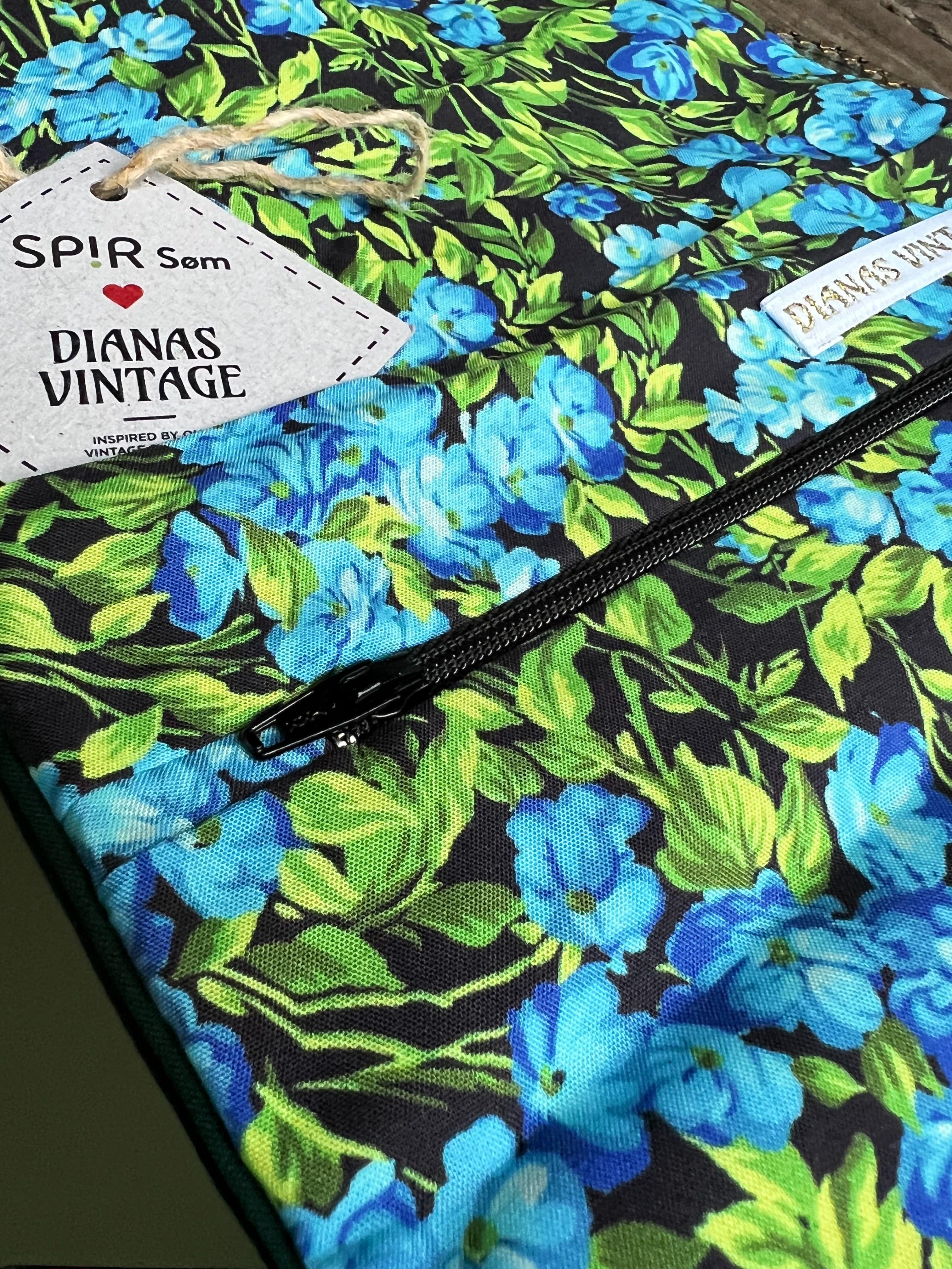Dianas Vintage Smykkepose Smykkepose av restestoff - grønn med blue forest