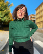 Last inn bildet i Galleri-visningsprogrammet, Dianas Vintage turtleneck Perfect polo - small dots
