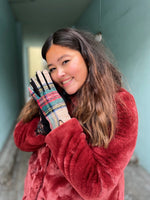 Last inn bildet i Galleri-visningsprogrammet, Frøken Dianas salonger hansker Hansker Tartan  - beige
