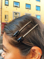 Last inn bildet i Galleri-visningsprogrammet, Frøken Dianas salonger hårpynt Hårspenne firkantet strass - svart
