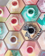 Last inn bildet i Galleri-visningsprogrammet, Lysveken Lysestake Lysestake hexagon - rosa, grønn&amp;hvit
