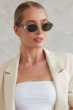 Last inn bildet i Galleri-visningsprogrammet, Otra Eyewear solbriller Echo - gold green
