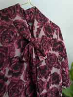 Last inn bildet i Galleri-visningsprogrammet, Vintage Vintage bluser S Vintagebluse - Vinrøde roser, str S
