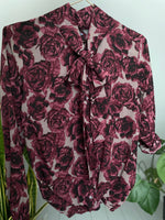 Last inn bildet i Galleri-visningsprogrammet, Vintage Vintage bluser S Vintagebluse - Vinrøde roser, str S
